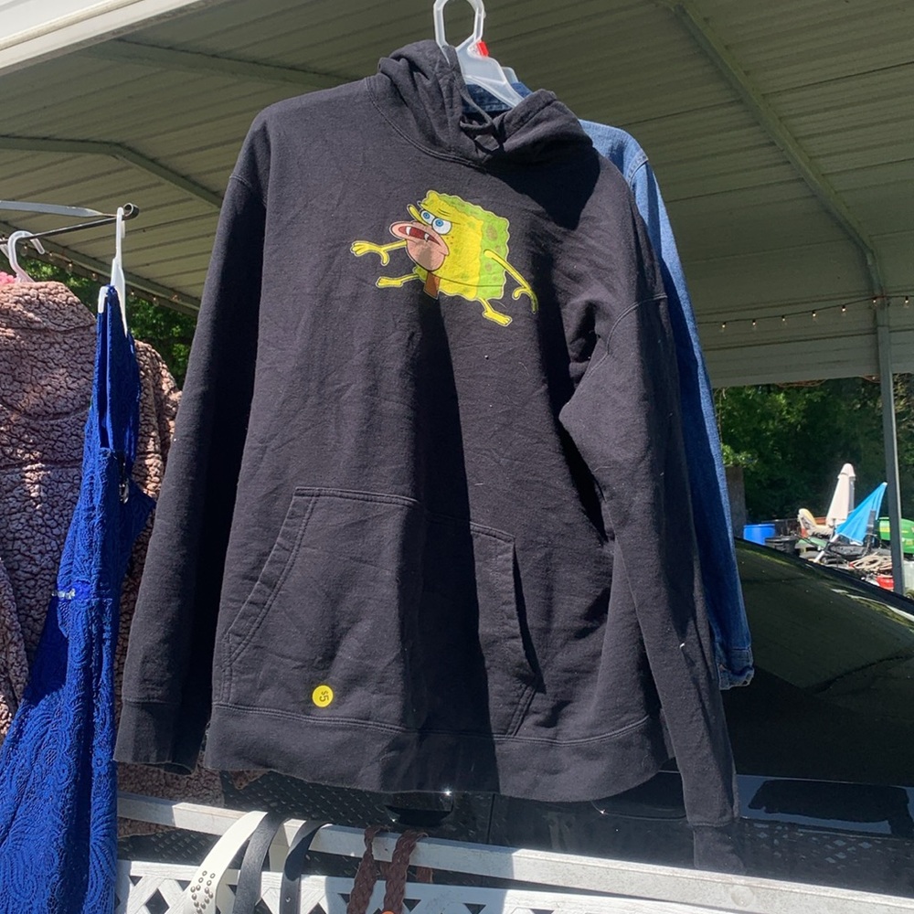 Clothes - Picture 2 of 4